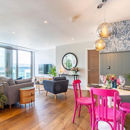 Appartamento Out Of Office @ Ryedale House York Esterno foto