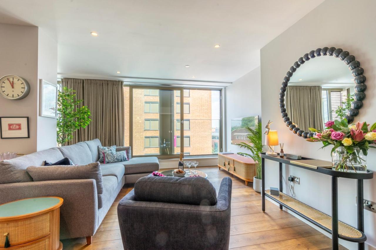 Appartamento Out Of Office @ Ryedale House York Esterno foto